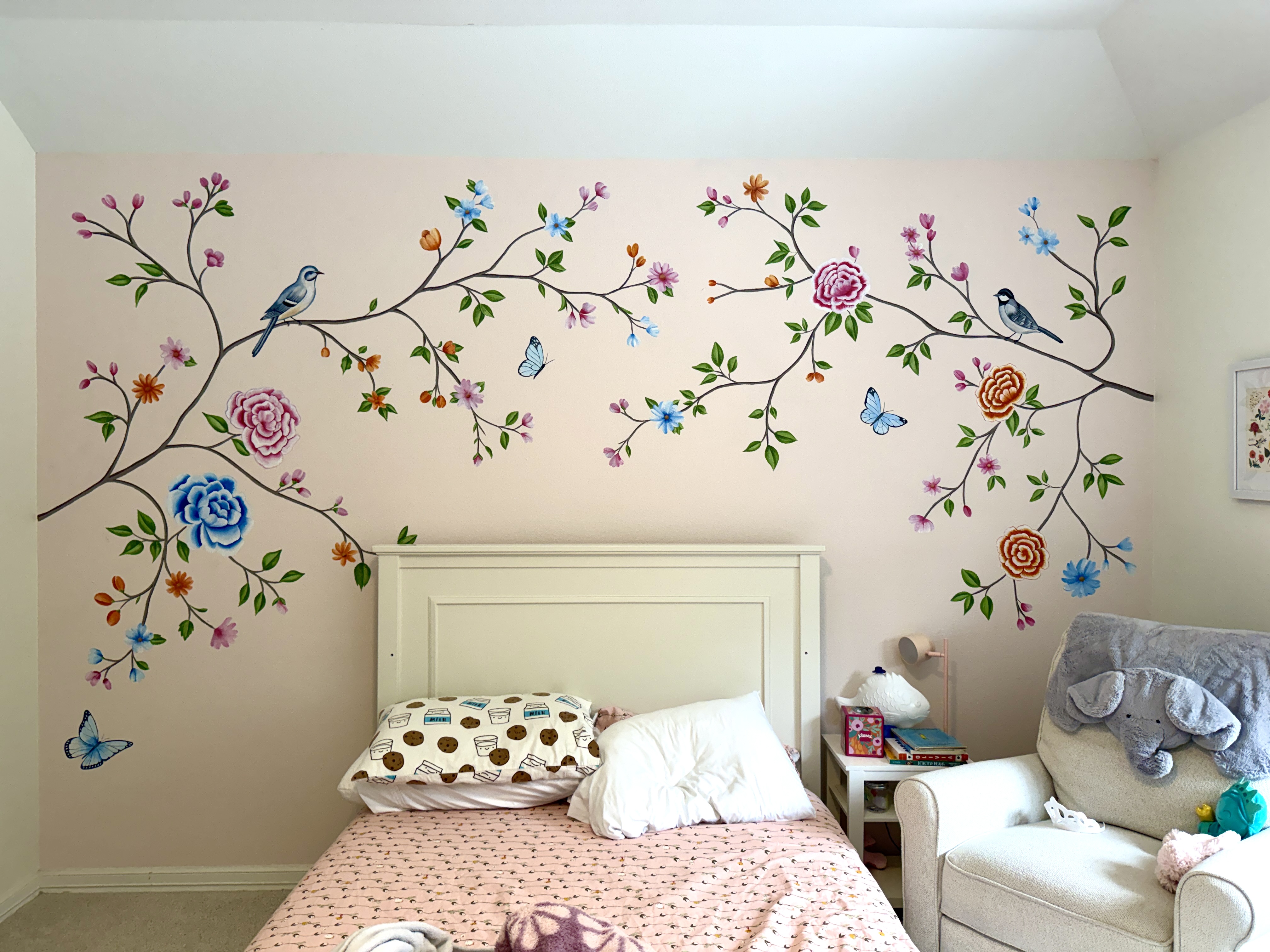 Floral bedroom mural painted by an Austin muralist