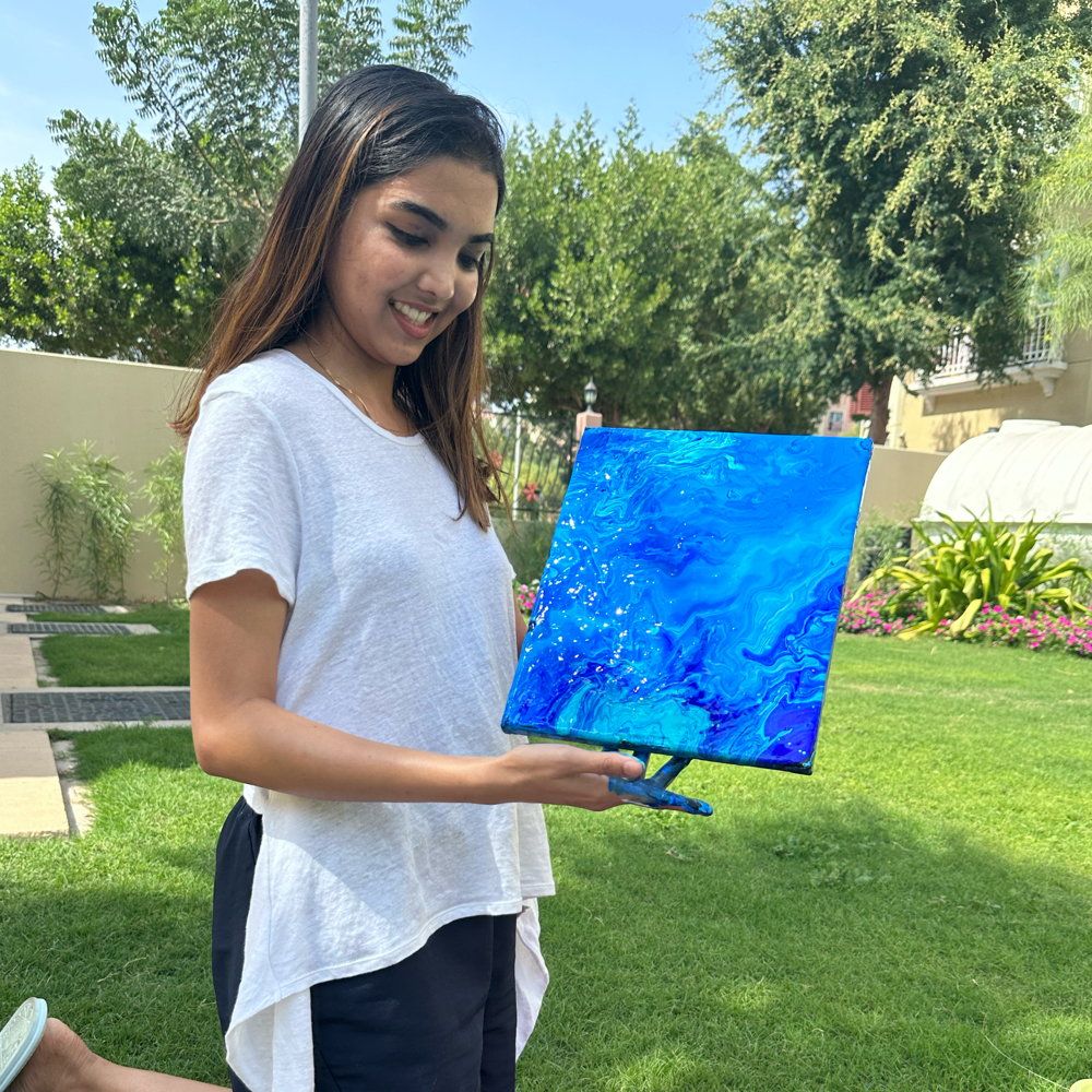 Fluid art private session by Chinar’s Art Valley in Dubai
